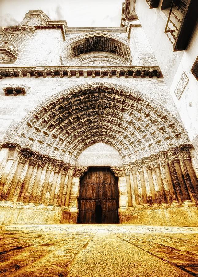 Los Claveles Tudela Exteriör bild